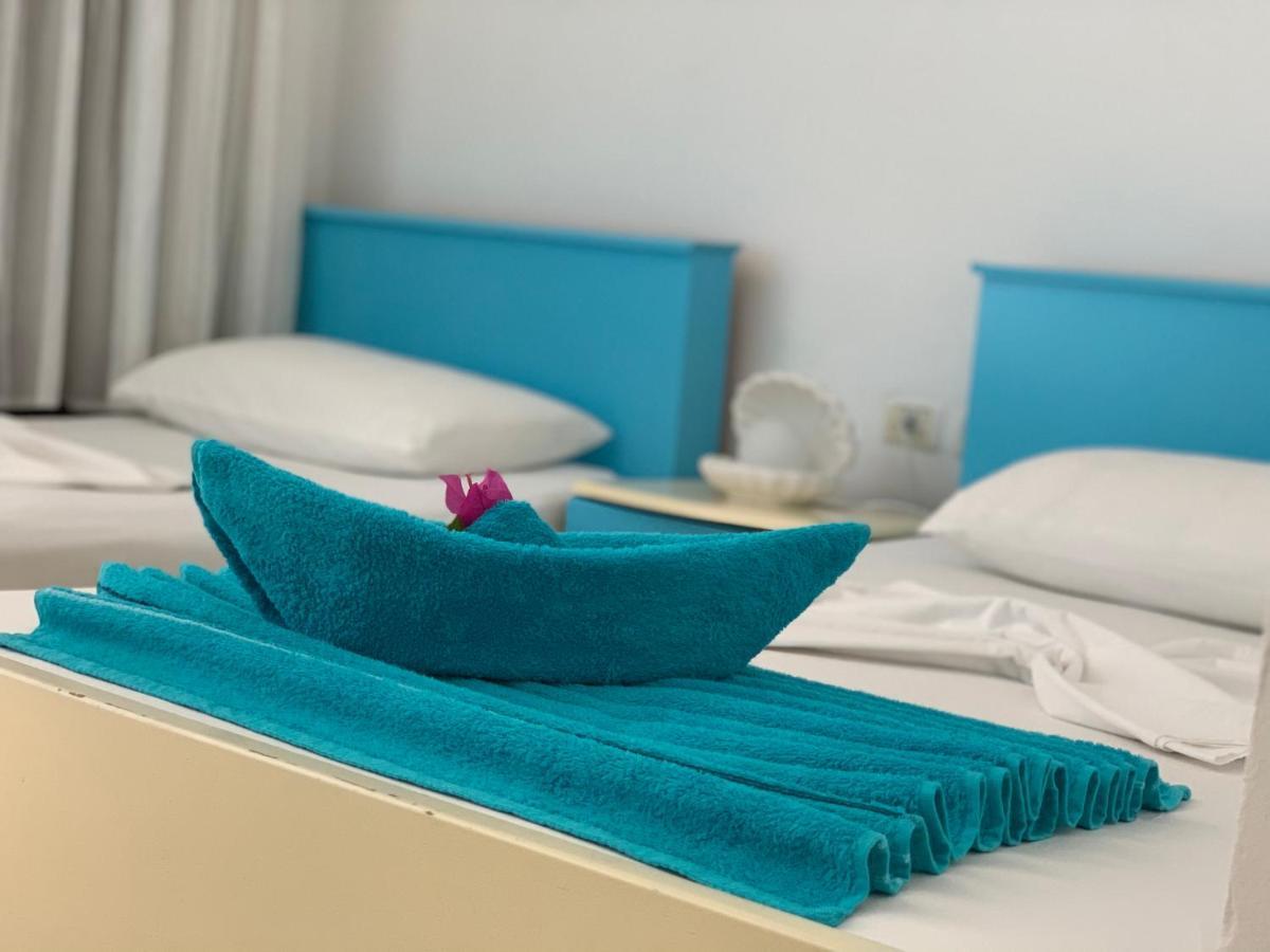 Cocktail & Dreams - Beach Hotel Sarande Ngoại thất bức ảnh