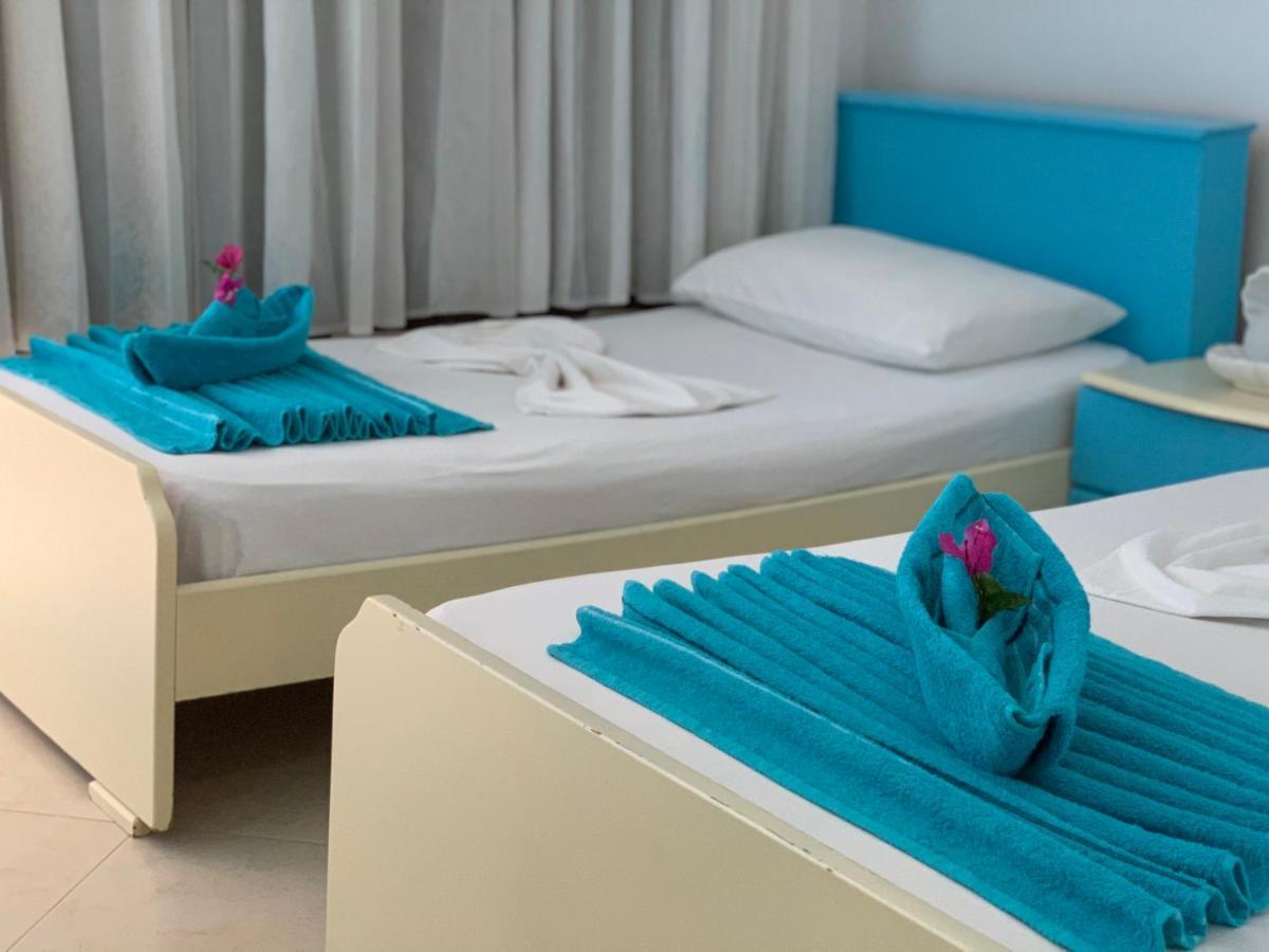 Cocktail & Dreams - Beach Hotel Sarande Ngoại thất bức ảnh