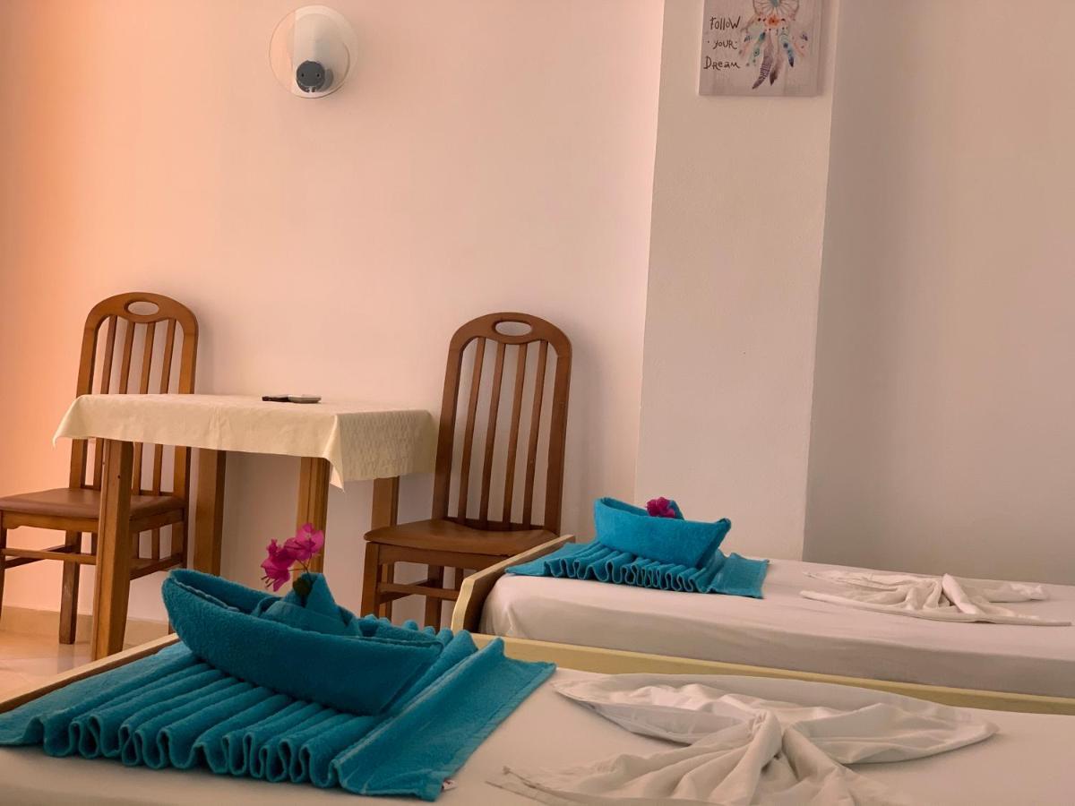 Cocktail & Dreams - Beach Hotel Sarande Ngoại thất bức ảnh