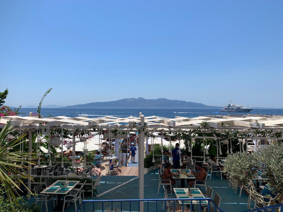 Cocktail & Dreams - Beach Hotel Sarande Ngoại thất bức ảnh