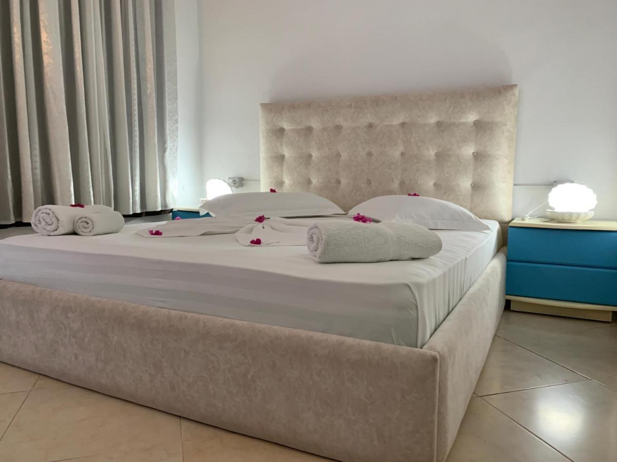 Cocktail & Dreams - Beach Hotel Sarande Ngoại thất bức ảnh