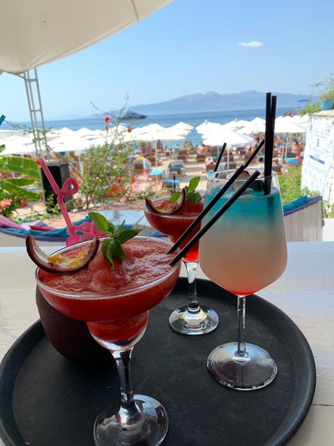 Cocktail & Dreams - Beach Hotel Sarande Ngoại thất bức ảnh